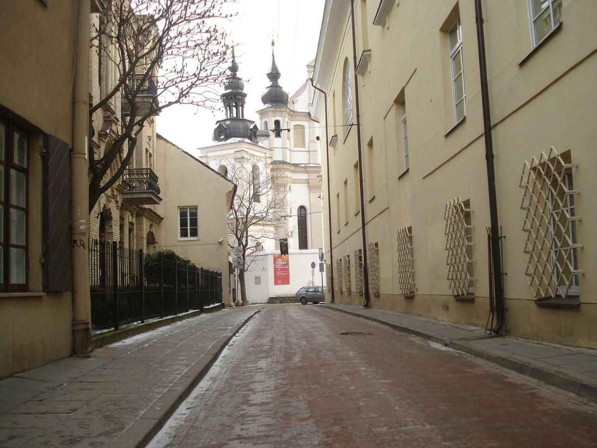 Cozy Apt In The Heart Of Old Town Vilnius Bagian luar foto