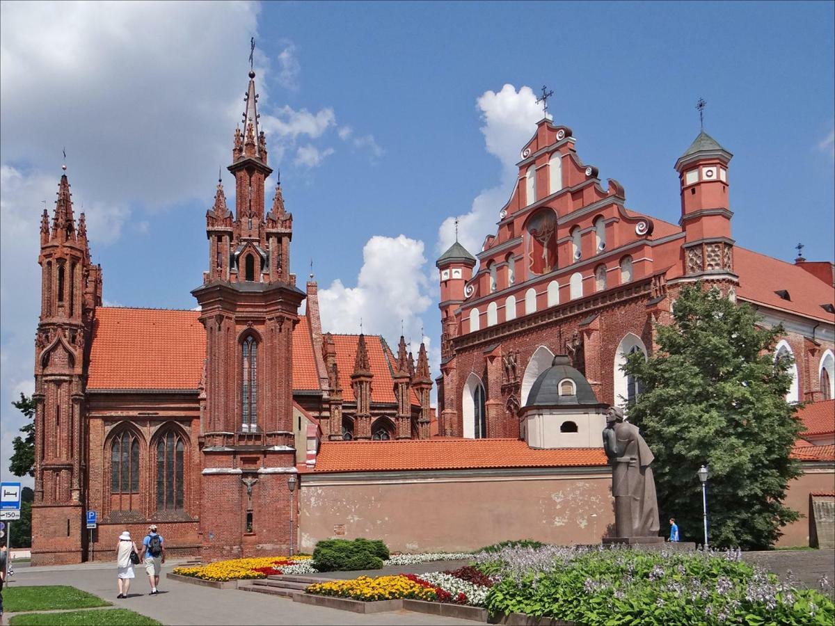 Cozy Apt In The Heart Of Old Town Vilnius Bagian luar foto
